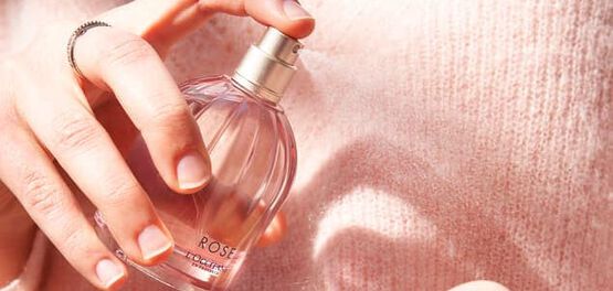 o frasco de perfume