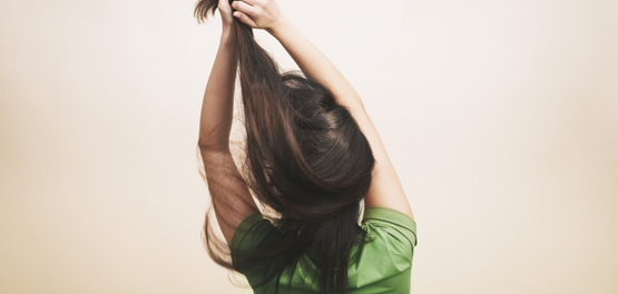 porque fica o cabelo seco